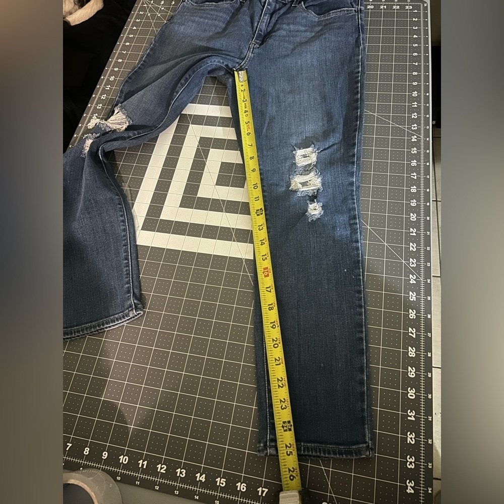 Levis Blue Skinny Jeans with Distressed Details - Picture 8 of 10
